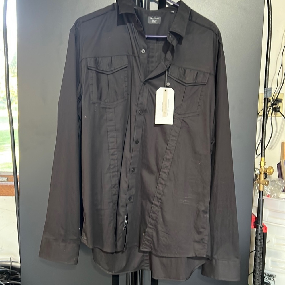 Men’s 7 diamonds button down shirt NWT